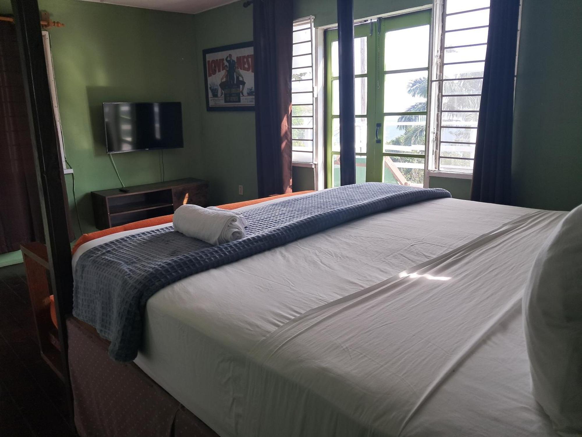 Kingsworth Bed And Breakfast Kingston Exteriör bild