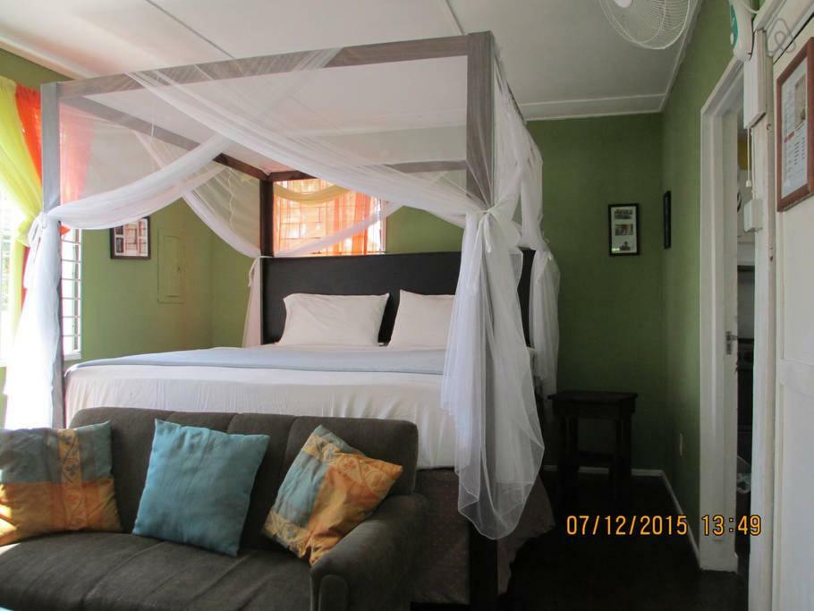 Kingsworth Bed And Breakfast Kingston Exteriör bild